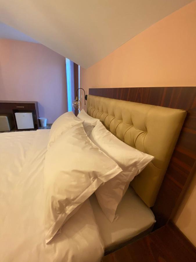 Hotel Kolonja'S 데바르 외부 사진